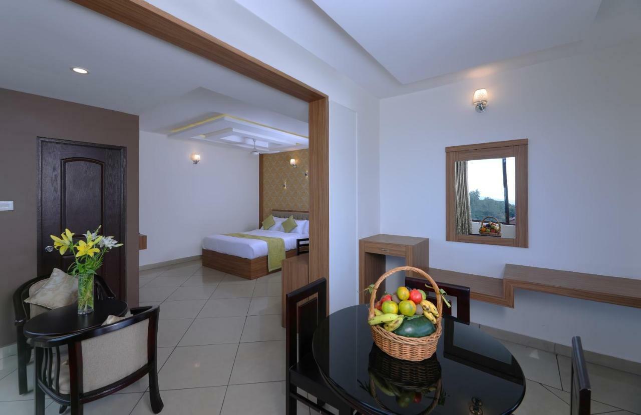 Tea Castle Munnar Hotel ภายนอก รูปภาพ